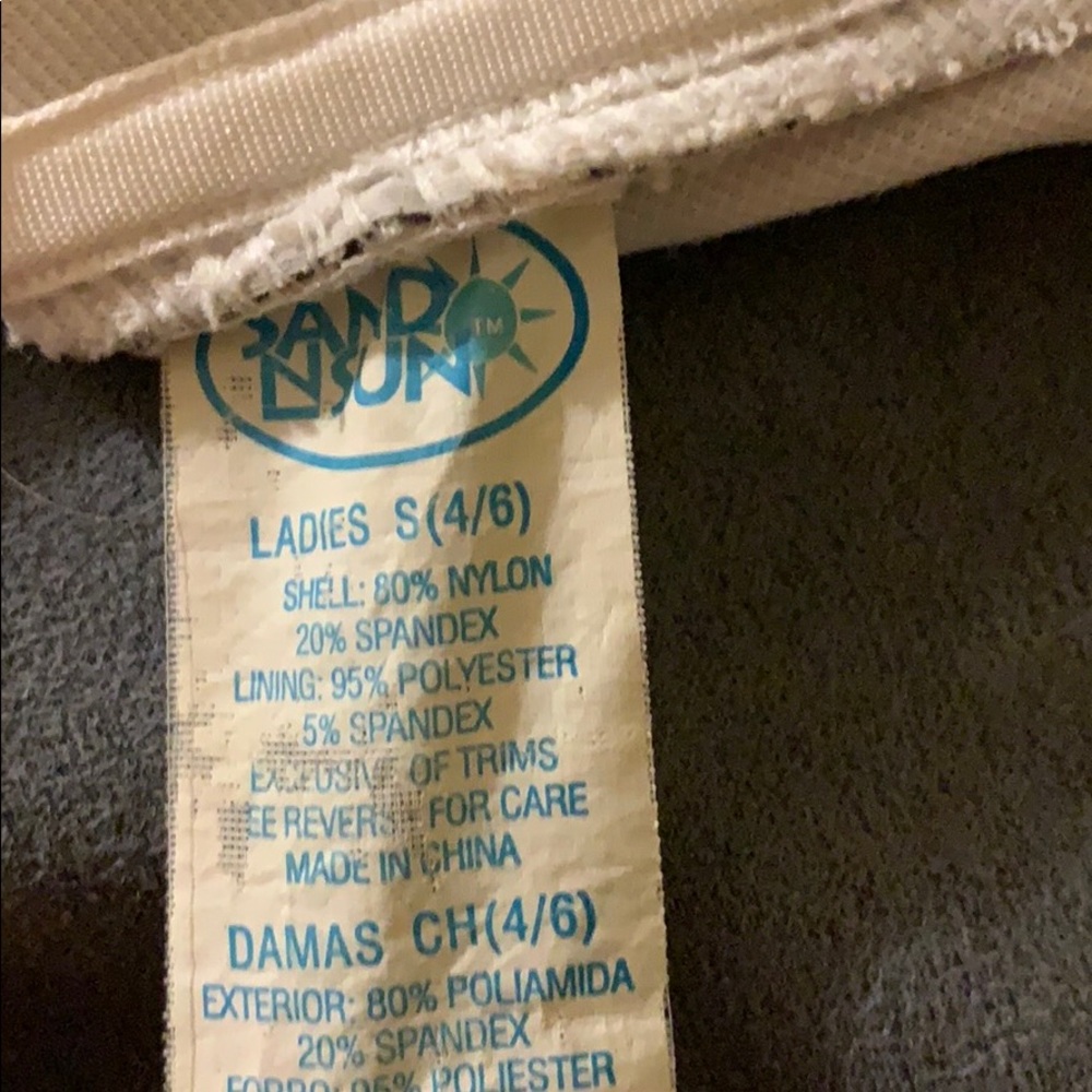 Clothes - Picture 2 of 3